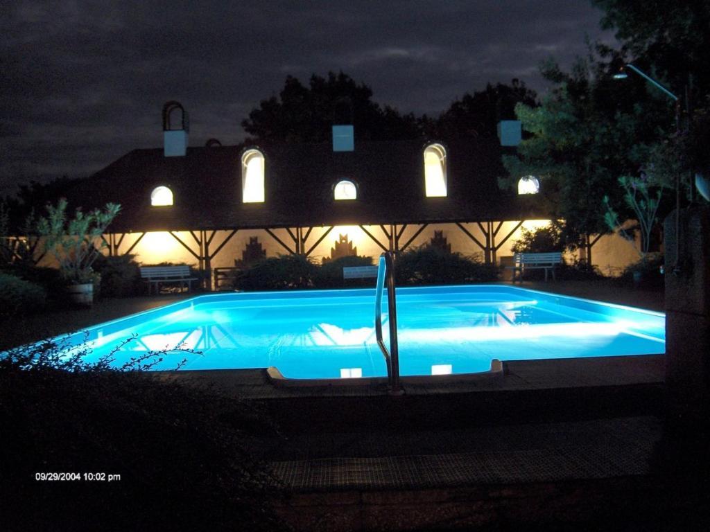 Romantik Camping Es Panzio Бюк Экстерьер фото